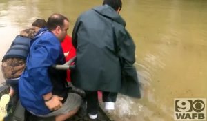 Il sauve cette femme et son chien de la noyade en Louisiane