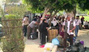 Des pèlerins de Gaza traversent Rafah pour se rendre au hajj