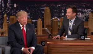 Le présentateur américain Jimmy Fallon décoiffe Donald Trump en direct!