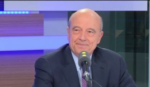 "Je sais qu'il est fatigué", déclare Alain Juppé deux jours après l'hospitalisation de Jacques Chirac