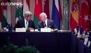 Syrie : Washington accuse Moscou d'avoir bombardé un convoi humanitaire
