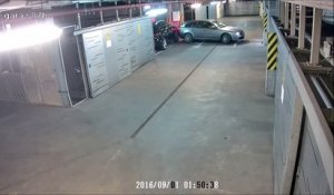 un conducteur ivre explose sa voiture dans un parking