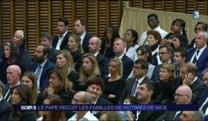 Vatican : le pape François reçoit les familles de victimes de Nice