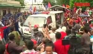 Philippines : un camion de police fonce dans la foule