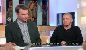 Le dur combat des transgenres en France - C à vous - 01/11/2016