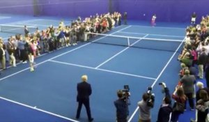 ATP / WTA / Tennis - Donald Trump jouant au tennis contre Serena Williams en Virginie en avril 2015