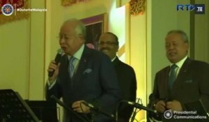 Malaisie : le premier ministre partage un karaoké avec le président philippin
