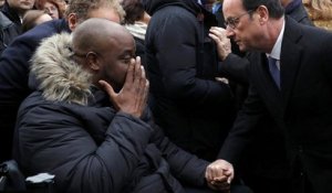 Attentats de Paris : un an après, le recueillement