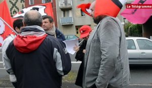 Saint-Brieuc. Les agents des impôts protestent contre les fermetures de site