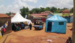 En Ouganda, des touk touks pour l'éducation sexuelle