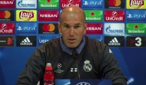 JoeyStarr dézingue Zinédine Zidane et Serge Aurier