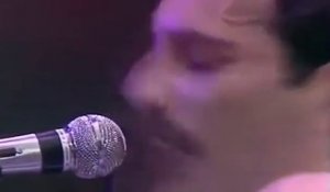 La voix de Freddie Mercury sans musique - We are the champions - Queen