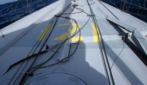 Vendée Globe: Démâtage pour Le Diraison, Ruyant accidenté