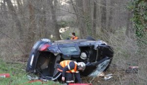 Staffelfelden : accident sur la RD...