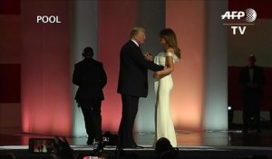 Donald et Melania Trump ouvrent le bal d'investiture