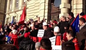 Un millier de manifestants à Colmar pour soutenir l’ex-rebelle kosovar Ramush Haradinaj