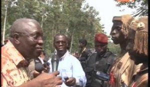 Sécurité nationale: Le ministre délégué à la défense interdit les barages des chasseurs Dozo