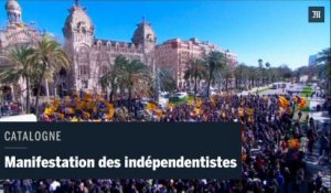 Barcelone : manifestation en soutien à l'ancien président catalan qui avait organisé une consultation interdite sur l'indépendance de la région