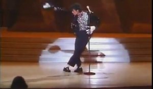 Premier Moonwalk jamais dansé par michael jackson - billie jean