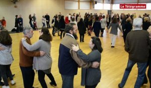 50 ans de War'l Leur. Plus de 100 danseurs en répétition à Cesson-Sévigné.