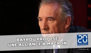 Présidentielle: François Bayrou propose une alliance à Emmanuel Macron