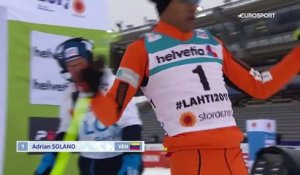 Un skieur enchaîne les chutes lors des championnats du monde de ski nordique