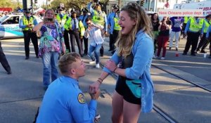 Etats-Unis: l’attendrissante demande en mariage d’un policier