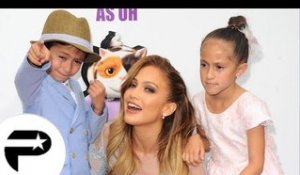 Jennifer Lopez : Radieuse avec ses enfants pleurnichards.