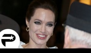 Angelina Jolie ravissante à la première d'Invincible.