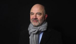 Costumes : après François Fillon, Pierre Moscovici à son tour épinglé