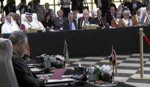 Afrique, Début du sommet de la Ligue arabe
