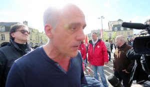 Réaction de Philippe Poutou en fin de manifestation anti-FN