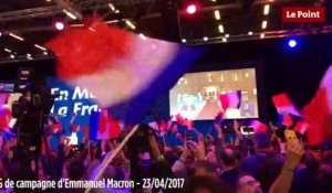 Le public en liesse à l'annonce des résultats au QG d'Emmanuel Macron