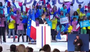 Emmanuel Macron : M. Dupont-Aignan avait déjà perdu ; le voilà déshonoré !