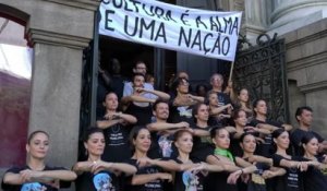 Brazil: Artists against budget cuts