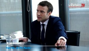 Emmanuel Macron évoque la passation de pouvoir avec Hollande