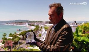 Michel Denisot présente la Palme d'Or sertie de diamants ! - Le Journal Du Festival 2017