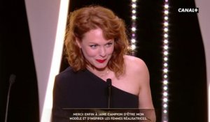 Maren Ade vient prononcer le discours de Sofia Coppola (Prix de la mise en scène)  - Festival de Cannes 2017