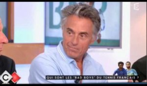 Gérard Holtz évoque le sexisme de Thierry Roland dans "C à Vous" (vidéo)