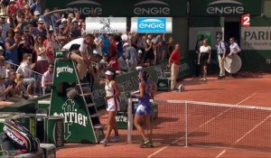 Roland-Garros 2017 : Caroline Garcia passe le 2e tour face à sa compatriote Chloé Paquet