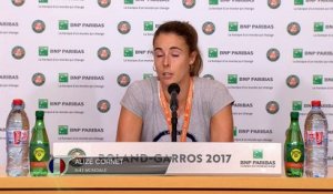 Roland-Garros - Cornet : "C'est une situation qui me pèse"