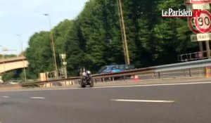 Une moto roule sans pilote sur l'A4