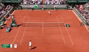 Roland-Garros 2017 : Halep s'arrache en défense mais Ostapenko breake et relance le match ! (4-6, 4-3)