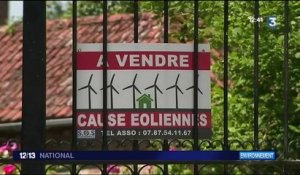 "A vendre. Cause : éolienne" : le ras-le-bol des habitants de Montagne-Fayel face aux nuisances