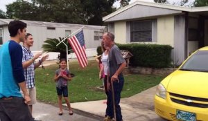 Ce soldat surprend son grand-père malade pour son anniversaire !