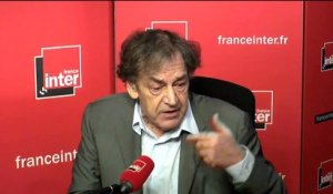 Alain Finkielkraut : "La première tâche du gouvernement devrait être de reconquérir les territoires perdus de la République."