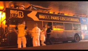 Un bus de tourisme heurte le pont Alexandre III à Paris (vidéo)