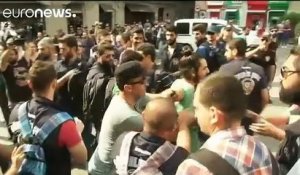 Turquie: La police fait usage de balles en caoutchouc pour empêcher des milliers de personnes de défiler