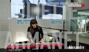 Juliette Armanet chante « Alexandre » en live au Parisien