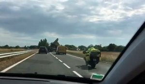 Charente-Maritime : une internaute filme le transport d'une pale d'éolienne